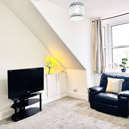 Crown House Two Bedroom Apartment Aberdeen Exterior foto